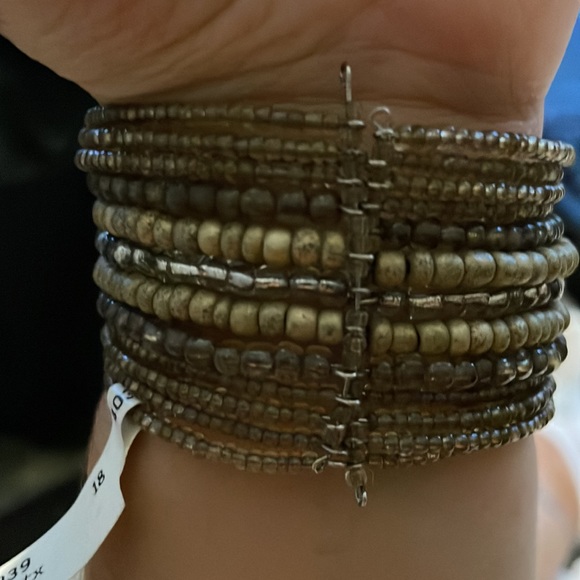 Braclet new with tags - Picture 2 of 3